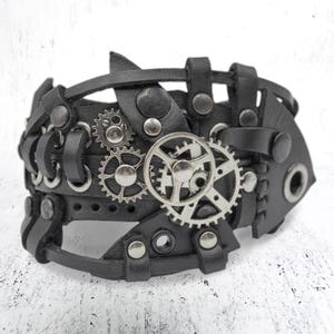 Steampunk Leather black bracelet. Wristband with gears and mechanisms. Handmade in Ukraine! Vintage-Industrial Design. Unisex gift.