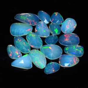 AAA + Natürlicher äthiopischer Welo Opal 6 mm-11 mm facettierte Rosecut Cabochons ~ Opal Halbedelstein Lose Multi Fire Cabs Mix Lot