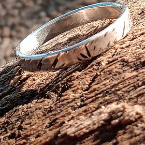 Engraved silver ring - Wedding ring for couples - Fine unisex ring - Recycled 925 silver