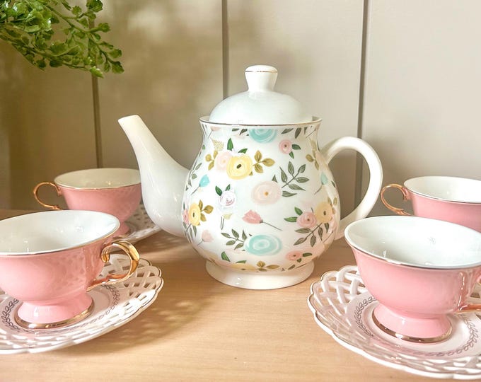 Childrens Porcelain Tea Set - Dainty Roses