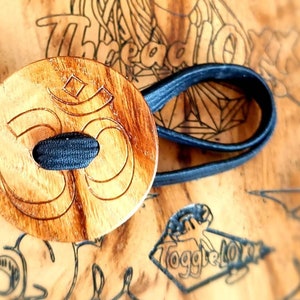 ButtonLOXX Dread Tie OM symbol engraved design oak 50mm image 1