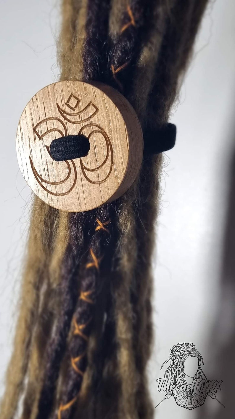 ButtonLOXX Dread Tie OM symbol engraved design oak 50mm image 2