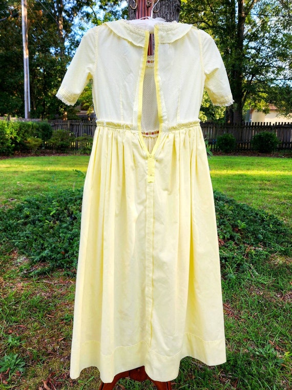 Wonderful Yellow Victorian Dress with Matching Bonnet… - Gem