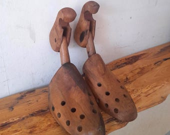 Vintage Shoe Trees, Size 5/6. Cobblers Tool, Rustic Decor, Industrial Salvage