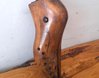 Vintage Shoe Stretcher, size 7 3/4. Cobblers Tool, Rustic Decor, Industrial Salvage