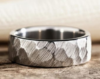 Hammered Silver Band Ring – Unisex Minimalist Wedding Ring – Handmade Textured Jewelry
