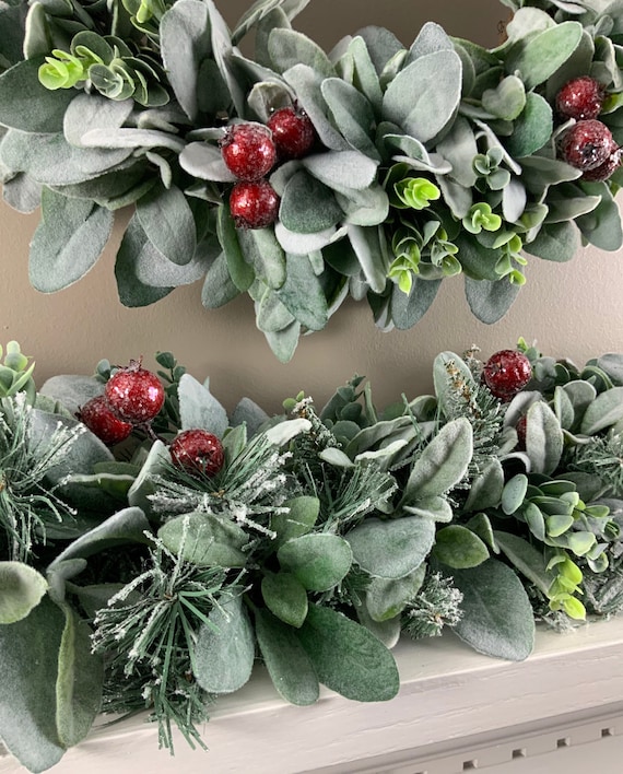 Factory Direct Craft Indoor / Outdoor Vinyl Tiny Red Berry Garland for Holiday