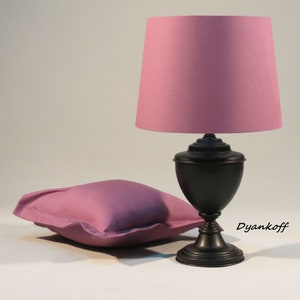 Handmade boutique table/desk/bedside lamp with metal base colored in black matt, drum lampshade,different colors lampshade,model Rada