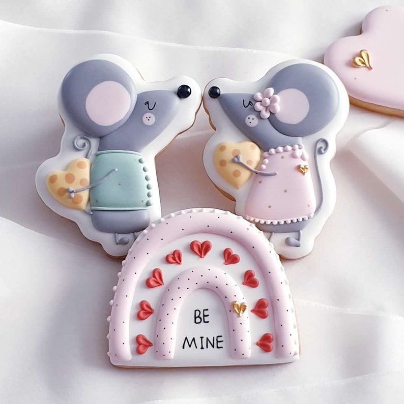 2223 Mrs. Mouse in Love Cookie Cutter Fondant Cutter Clay Cutter Dough Cutter zdjęcie 3