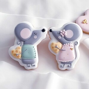 2223 Mrs. Mouse in Love Cookie Cutter Fondant Cutter Clay Cutter Dough Cutter zdjęcie 2