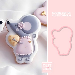 2223 Mrs. Mouse in Love Cookie Cutter Fondant Cutter Clay Cutter Dough Cutter zdjęcie 1