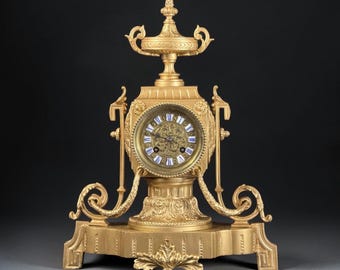 Reloj de sobremesa francés de metal dorado de finales del siglo XIX a principios del siglo XX, con mecanismo Japy Frères, 15,7 pulgadas.