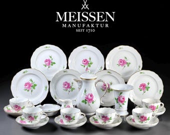 Juego de café de porcelana Meissen “Rote Rose” de 23 piezas, Alemania, siglo XX.
