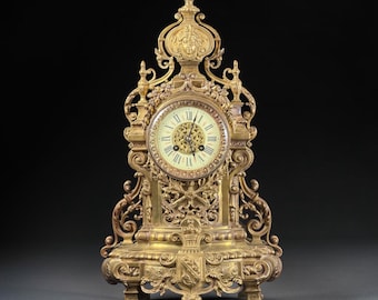 Reloj de sobremesa grande francés de bronce dorado de Japy Frères, finales del siglo XIX, circa 1890, 50 cm.