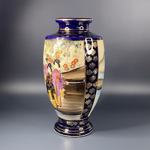 19th Antique Satsuma cobalt blue vase - Porcelain - Geisha - Japan - ca. (Meiji Period)