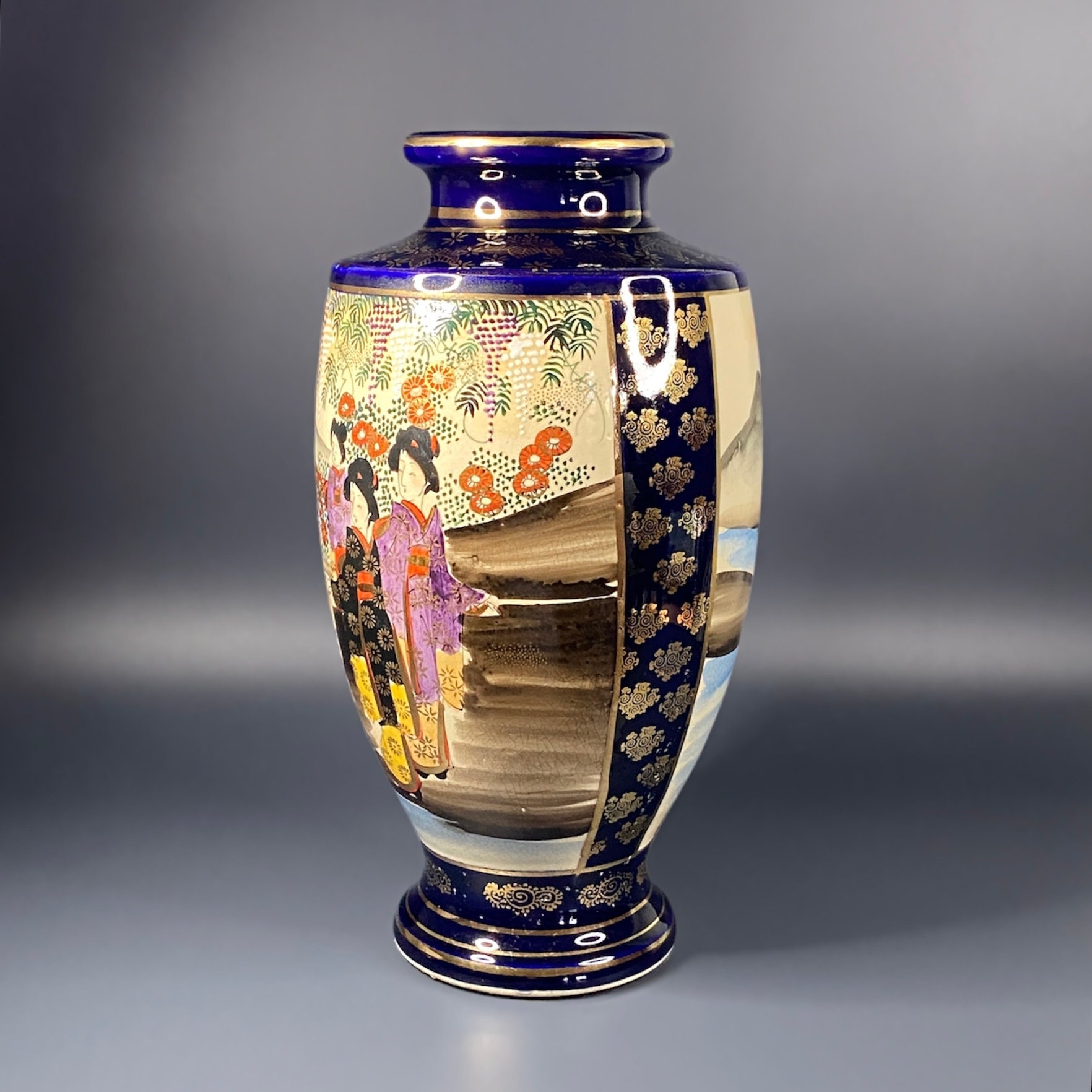 19th Antique Satsuma cobalt blue vase - Porcelain - Geisha - Japan - ca. (Meiji Period)
