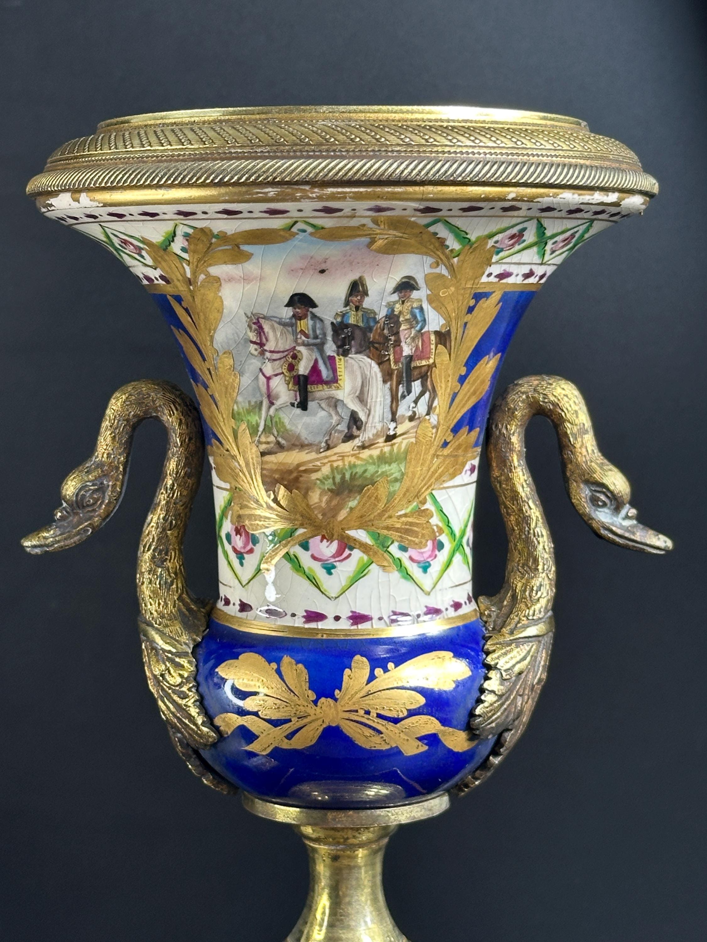 1870年代、フランス製アンティーク セーヴル磁器花瓶 2個セット