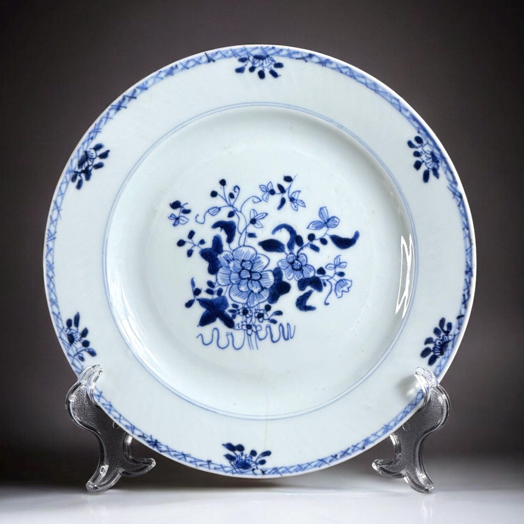 18世紀中国製 青白磁 花模様皿 手描き 9インチ - Etsy 日本