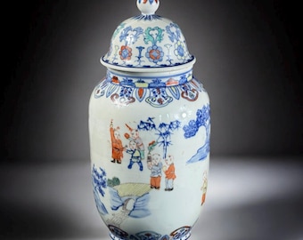 Late Qing / Early Republic Chinese Porcelain Covered Jar with Apocryphal Qianlong Mark - 13.8 in.