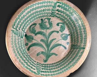 18-19e-eeuwse, extra grote fajalauza lebrillo, 25 inch, groene majolicakom van Granada – Antiek Spaans aardewerk museum