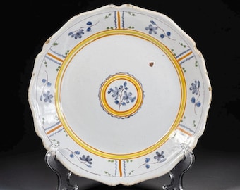 Late 18th Century French Nevers Faience Plate - Hand-Painted Floral Decoration - 9.1 in