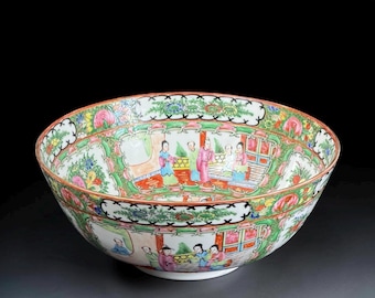 Bol de porcelana china Famille Rose con medallón de rosas, finales de la dinastía Qing, circa 1900 - 25,4 cm