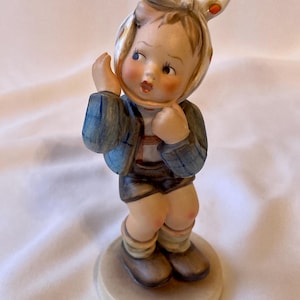 HUMMEL BOY with TOOTHACHE – Hummel (1950-1955 trademark)