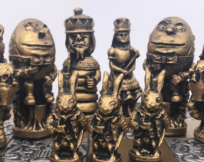 Alice in Wonderland chess set - Through the looking glass chess set - Made to order - antique effect - chess pieces only