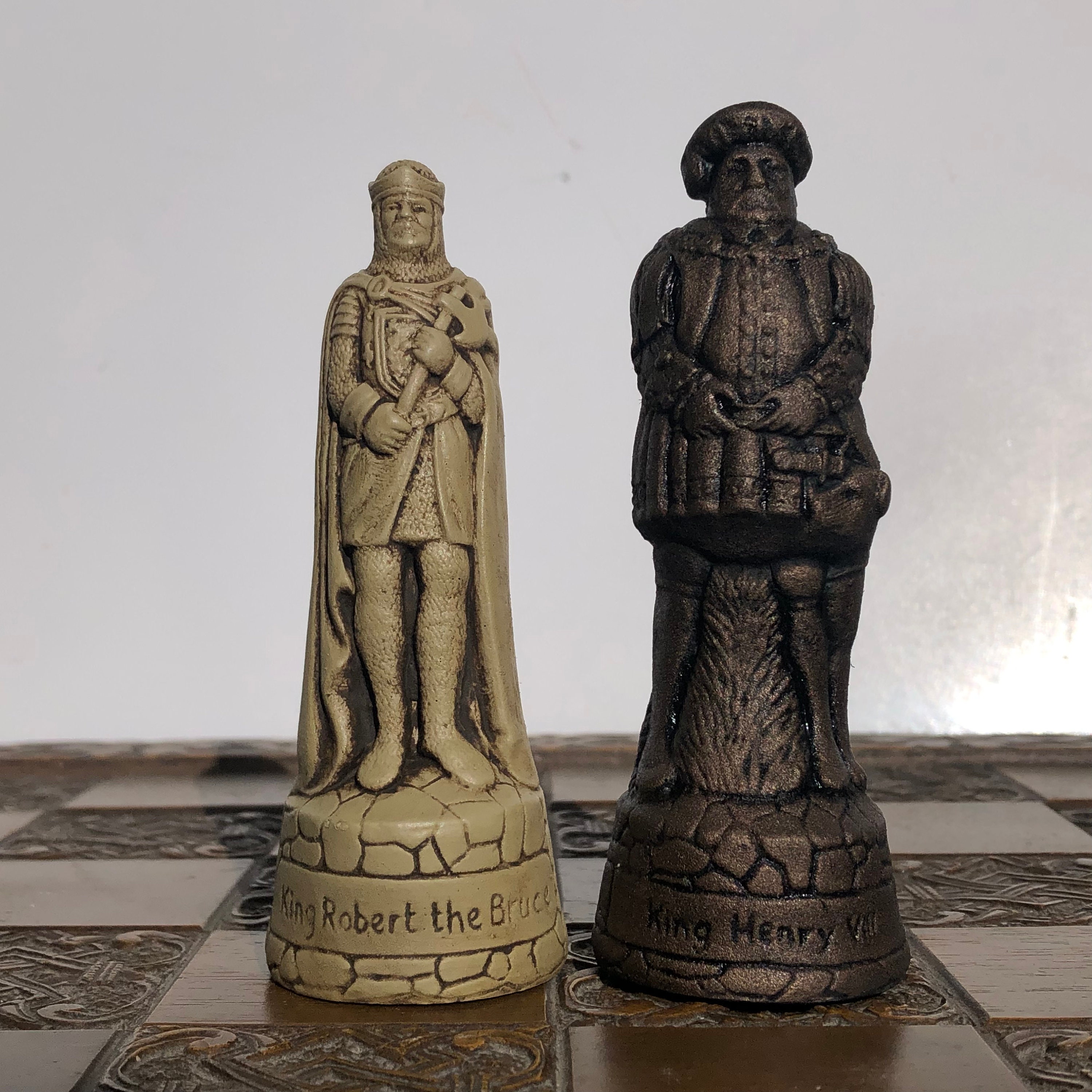 3.25 English vs Scottish Hand Painted Polystone Chess Pieces