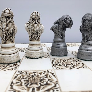 Lord of the Rings chess set and chess board Made to order image 5