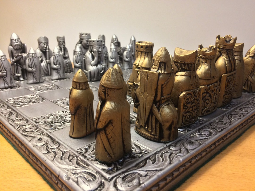 その他 THE LEWIS CHESSMEN MINIIATURE SET The Mini Isle of Lewis Series Chess Pieces - 2.0 King