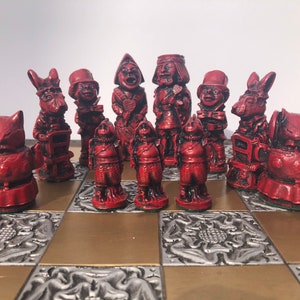 Alice in Wonderland Chess Set - Through the Looking Glass Chess Set ...