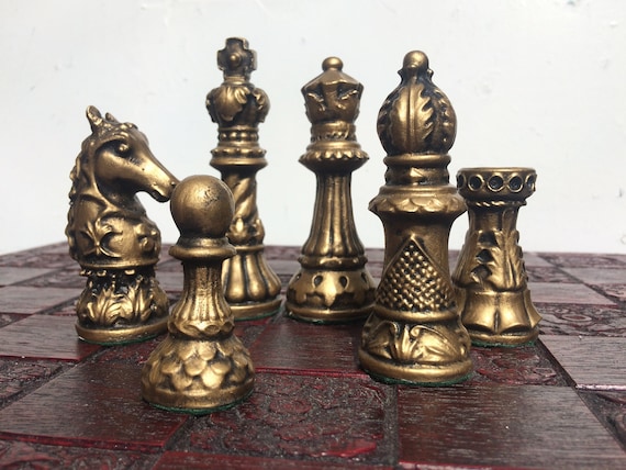 Lord of the Rings Chess Set LOTR Themed Chess Pieces in Gold -  Portugal