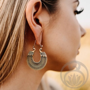 Boucles d&#39;oreilles Karlsson Gold // Boucles d&#39;oreilles, Créoles, Lobes, bohème, hippie, alternatif, tribal, festival, oriental, ethno, cadeau, pour vous