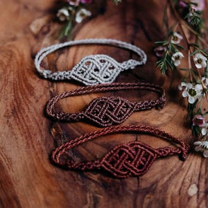 Armband Malio Makramee // Makramee Knoten Armschmuck Viking Bedeutung Schmuck geknüpft