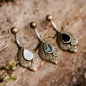 Bauchnabelpiercing Skadi Gold // Orientalisch Muschel Hippie Bohemian Mandala Boho Heilstein