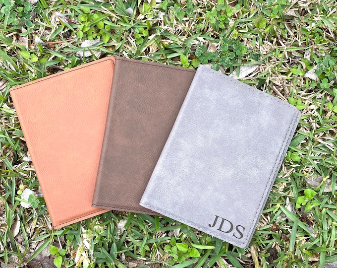 Passport cover, leather passport holder personalized for men and women