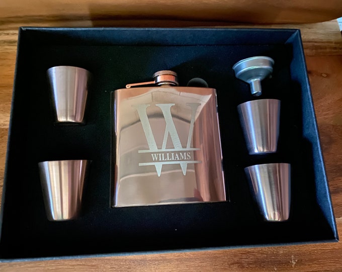 Bridesmaid Flask Set, Rose Gold Flask, Bridesmaids Gifts, Personalized Gifts for Bridesmaid, Bridal Party Flask Set, Monogrammed Flask Set