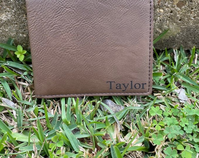 Personalized Bi-Fold Men's Slim Wallet, Mens Laser Engraved Wallet, Groomsmen Gift, Monogram Wallet, Gift for Men