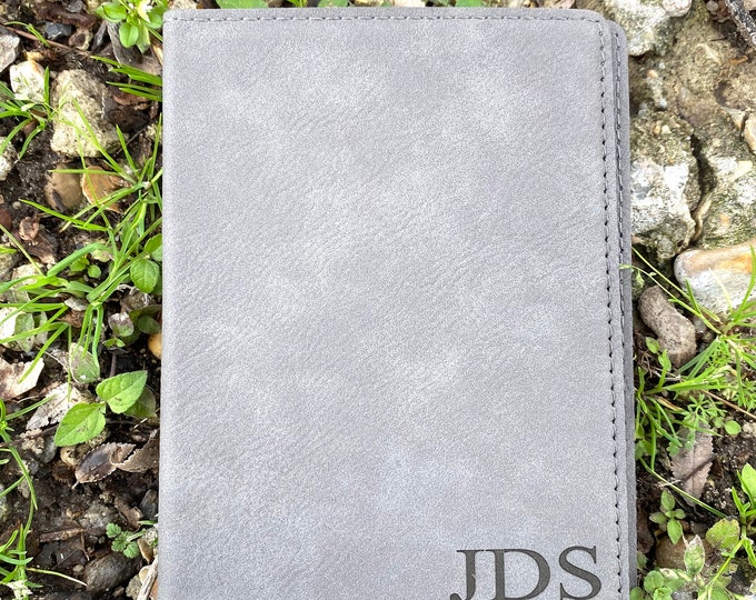 Passport cover, leather passport holder personalized for men and women