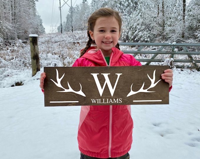 Deer Wood Sign, Deer Antlers Personalized Sign, Wood Family Name Sign, Custom Wall Decor, Family Established Sign