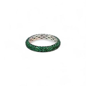 18K White Gold & Emerald Ring
