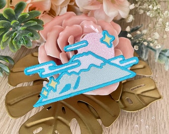 Kawaii Cute Embroiodery Iron On Patch - Fuji-san! - By Kiaru