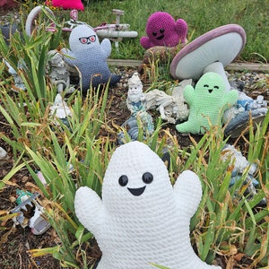 PDF Spooky Boo Pillow Pattern