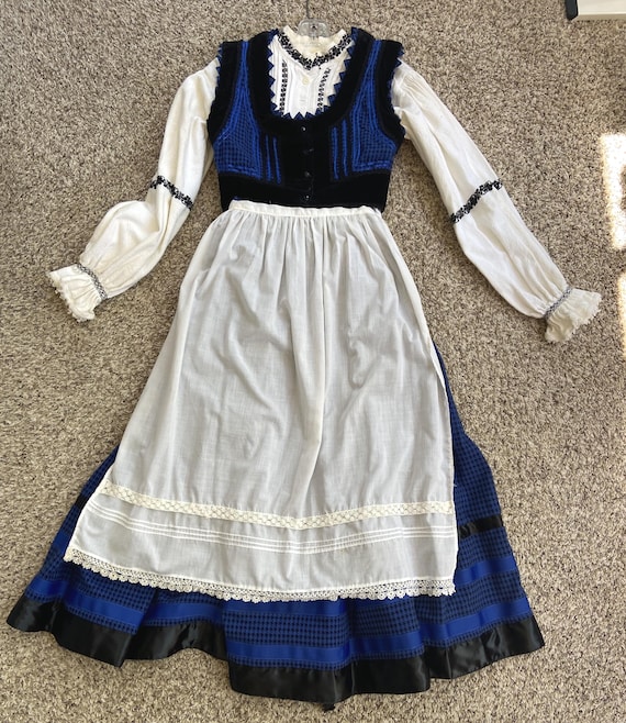 Folk Costume of the Székely, Hungarian people of … - image 1