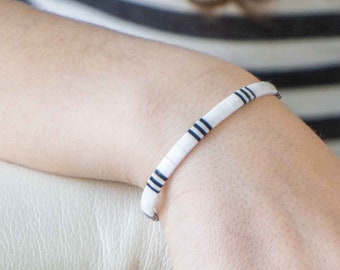Braccialetto fatto a mano WANNABE™ / Braccialetto con perline Boho Tila / Gioiello elastico, impermeabile di alta qualità / Grazioso bracciale Boho Stack per donna
