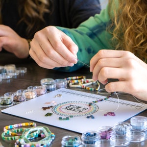 Kit profesional premium para hacer pulseras: kits de pulseras de cuentas, kit de pulseras de tila, kit de pulseras de cuentas de tila, kit de joyería DIY para adultos