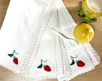 Vintage Embroidered Madeira Style Strawberry napkins, Set of 4