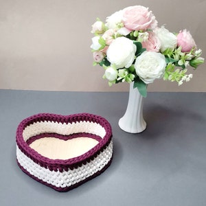 Knitting cotton basket in the form of a heart, Valentine's day gift for her, makeup vanity table organizer, Galentines day decor image 6