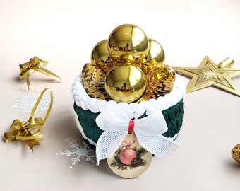 Green knitting Christmas basket,Holiday table decoration, New year decorative bowl